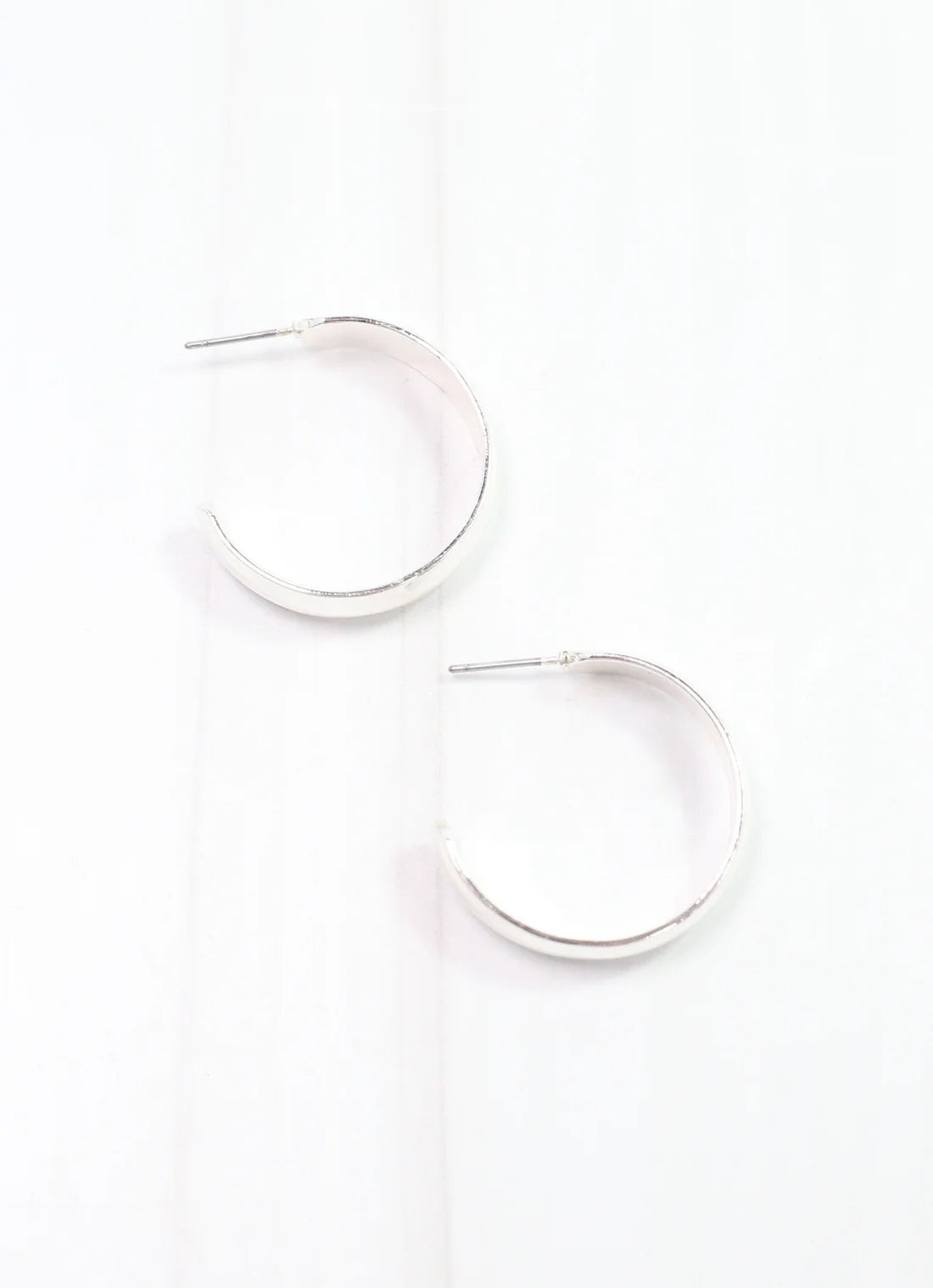 Grimm Hoop Earring Shiny Silver