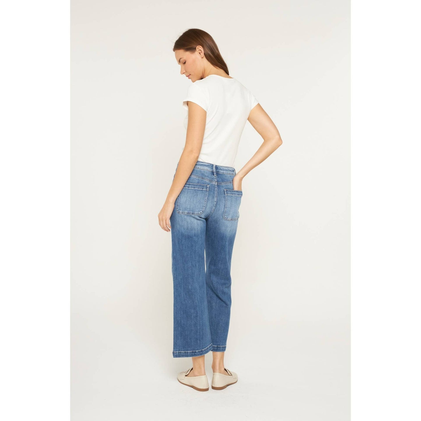 HIGH RISE CROPPED WIDE LEG Jeans WITH PATCH PKT