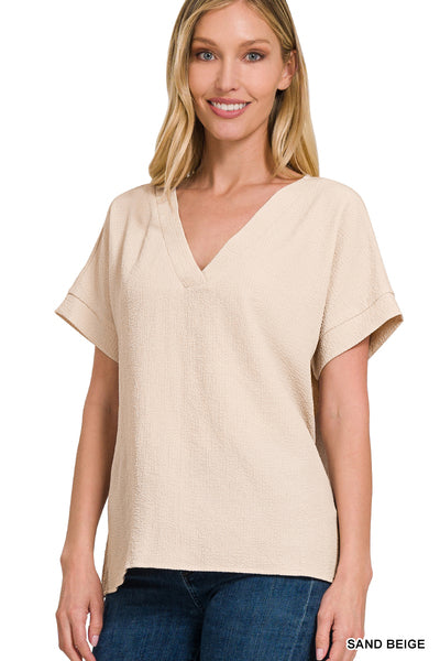 WOVEN BUBBLE AIRFLOW V-NECK SHORT SLEEVE TOP